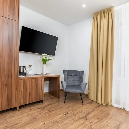Neptun Hotel 3*
