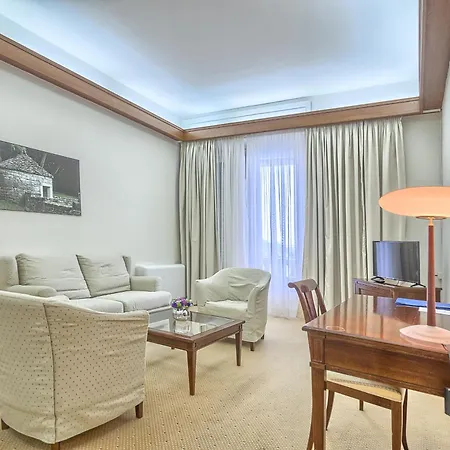 מלון Neptun בריוני