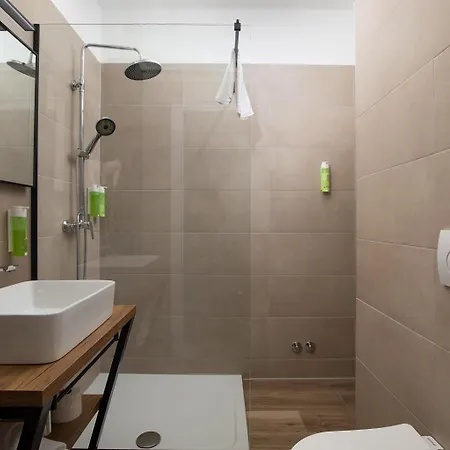 Neptun Hotel 3*