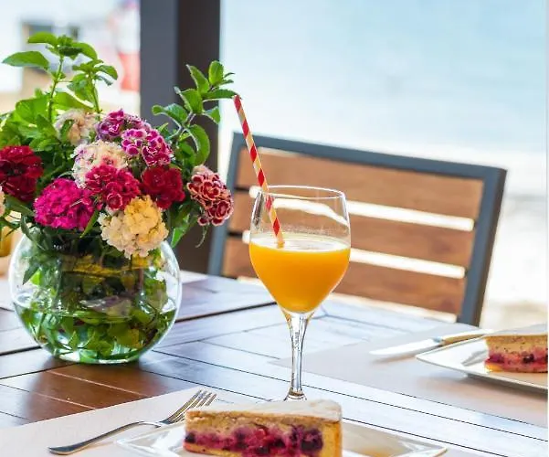 Neptun 3* 브리유니