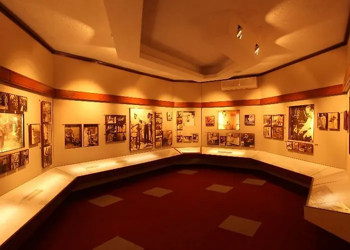 Neptun 酒店 布里俄尼